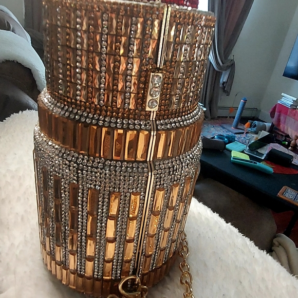 💄💄💄  NWT Crystals  Smart Phone  Shoulder Bag. - Picture 16 of 17